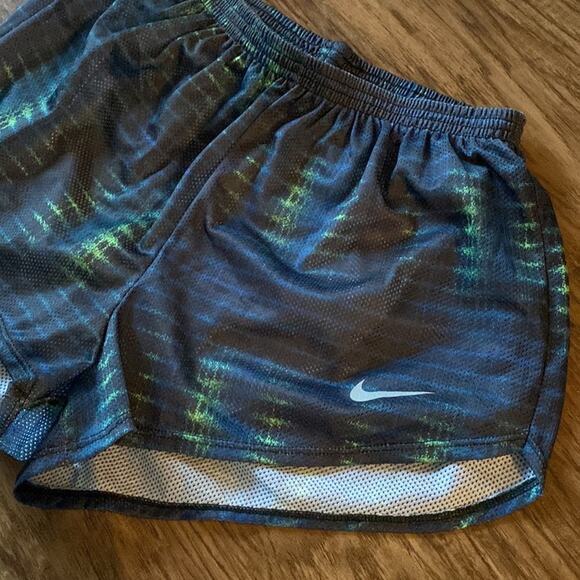 Nike Girls Running Shorts Mesh Blue Green Active elastic Kids Youth Medium - Picture 2 of 5